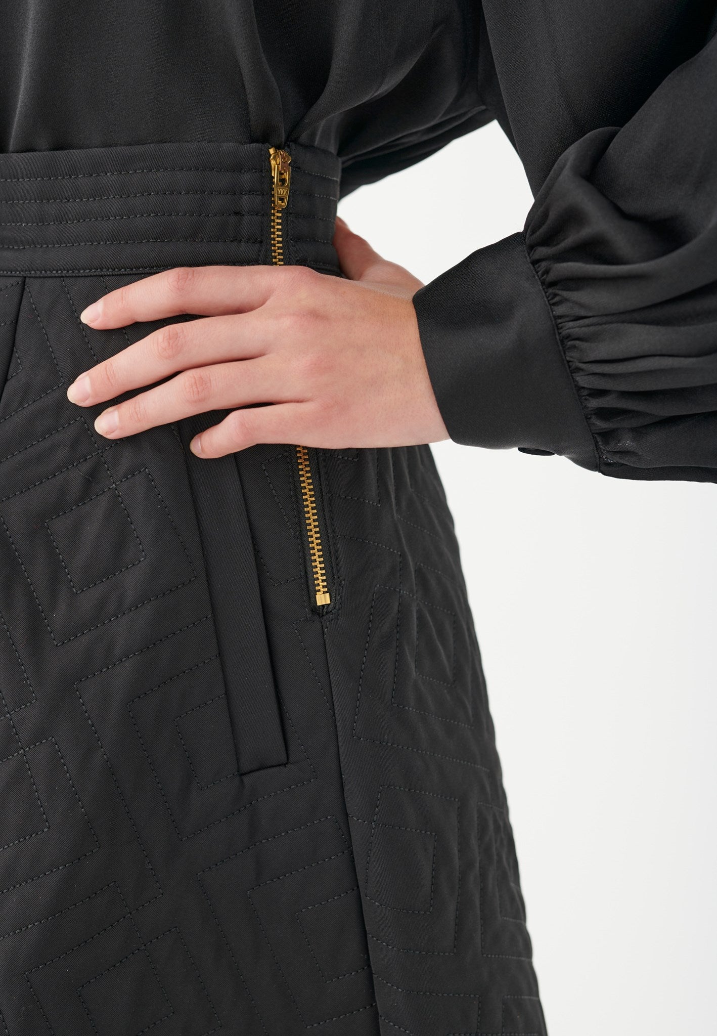 0140724_1000_WOM_C.jpg (1)