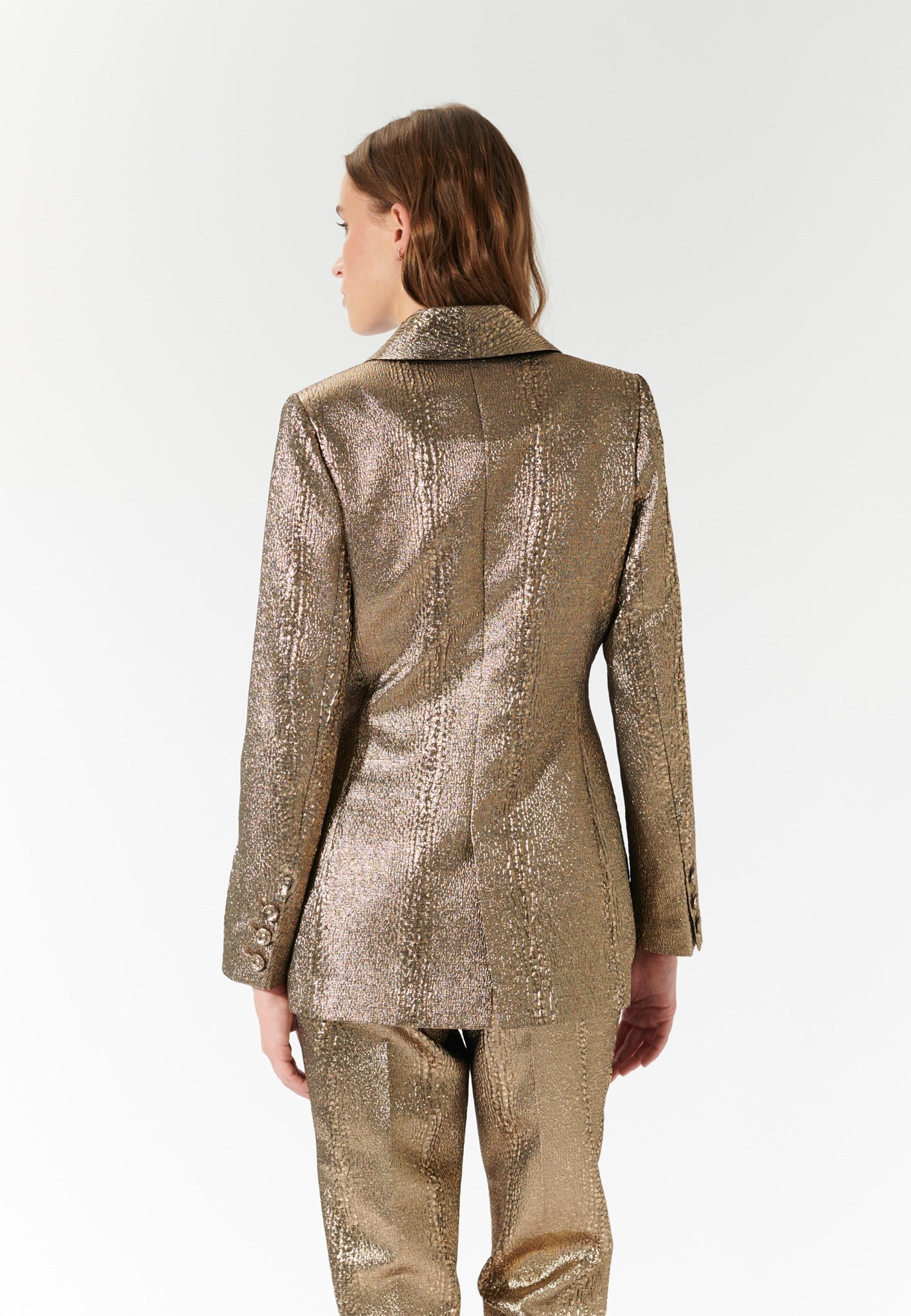 0371024 5464 WOM B (1)