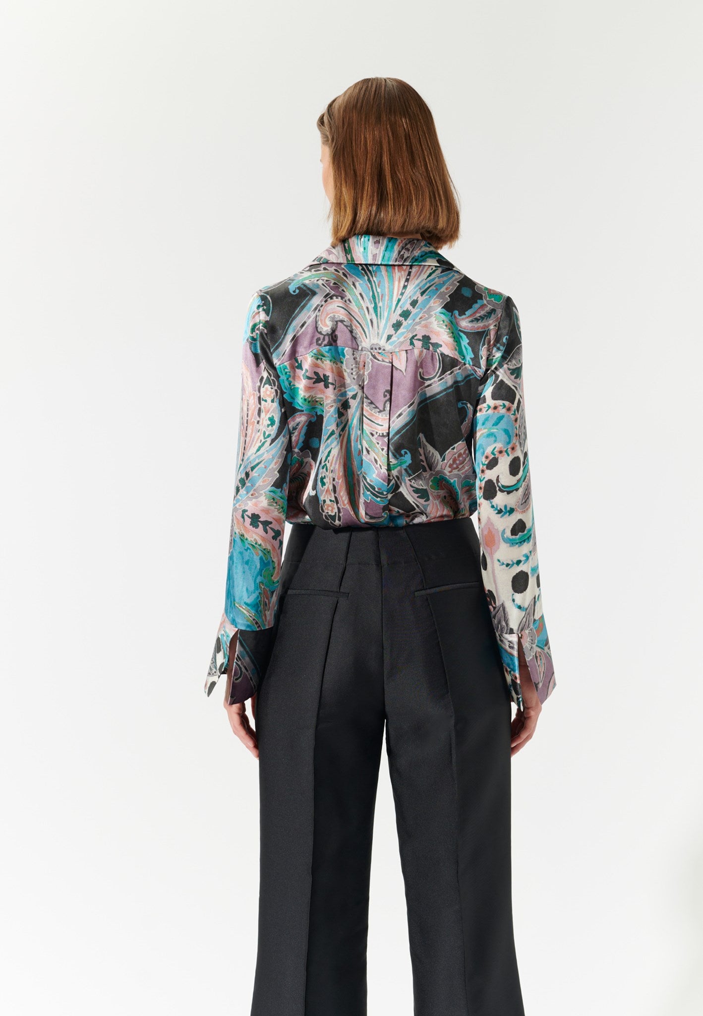 1251024 5829 WOM B (1)