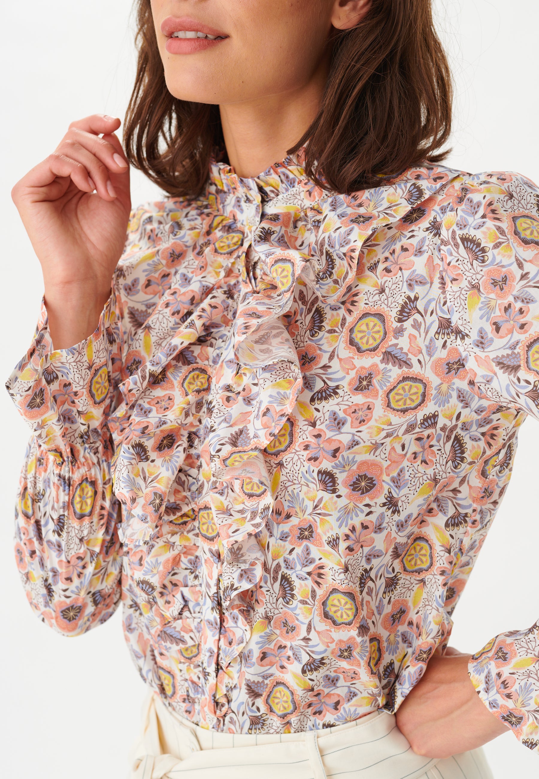 17-0122NS CO_5502_WOM_C