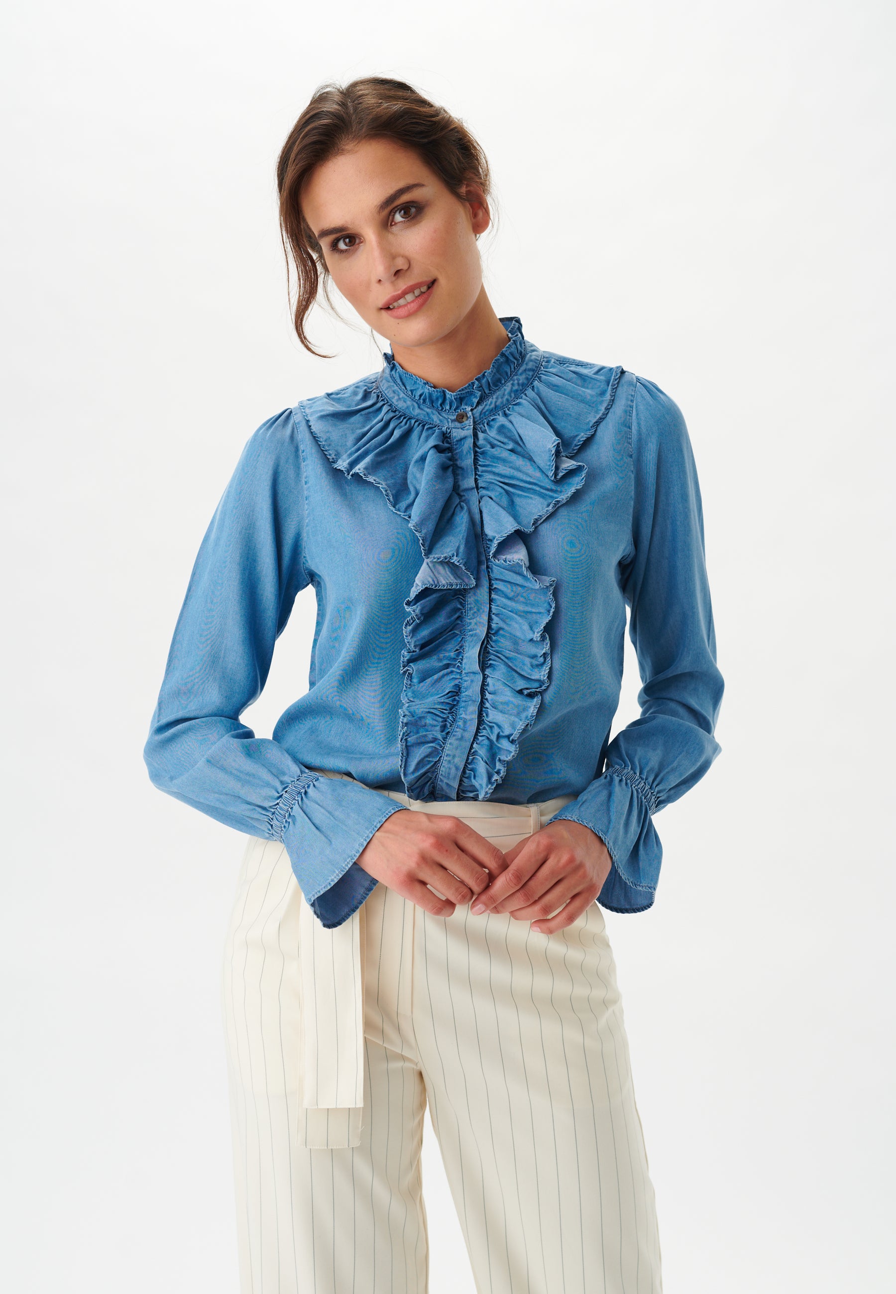 17-0122NS T_2039_WOM_A