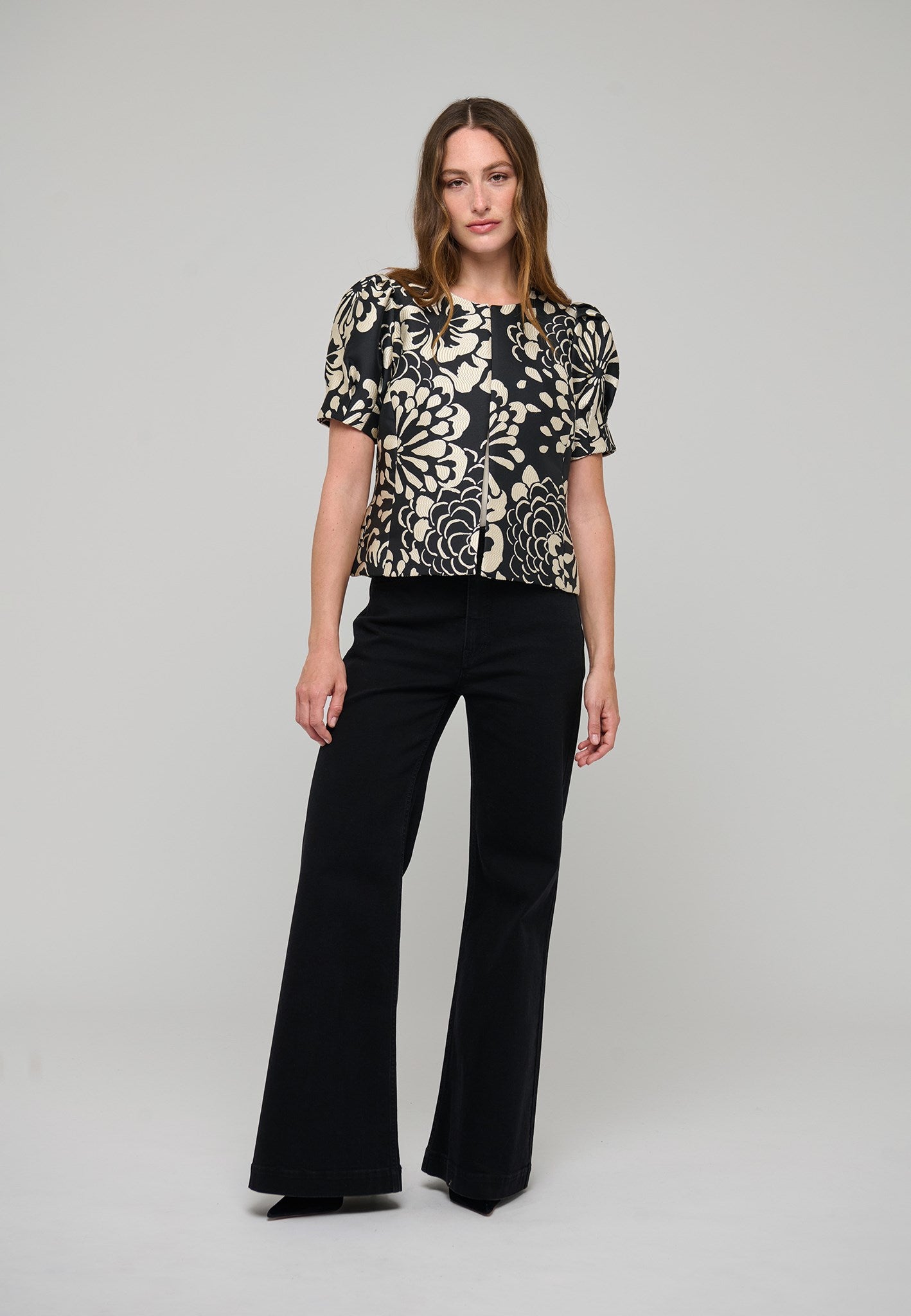 1890726 1244