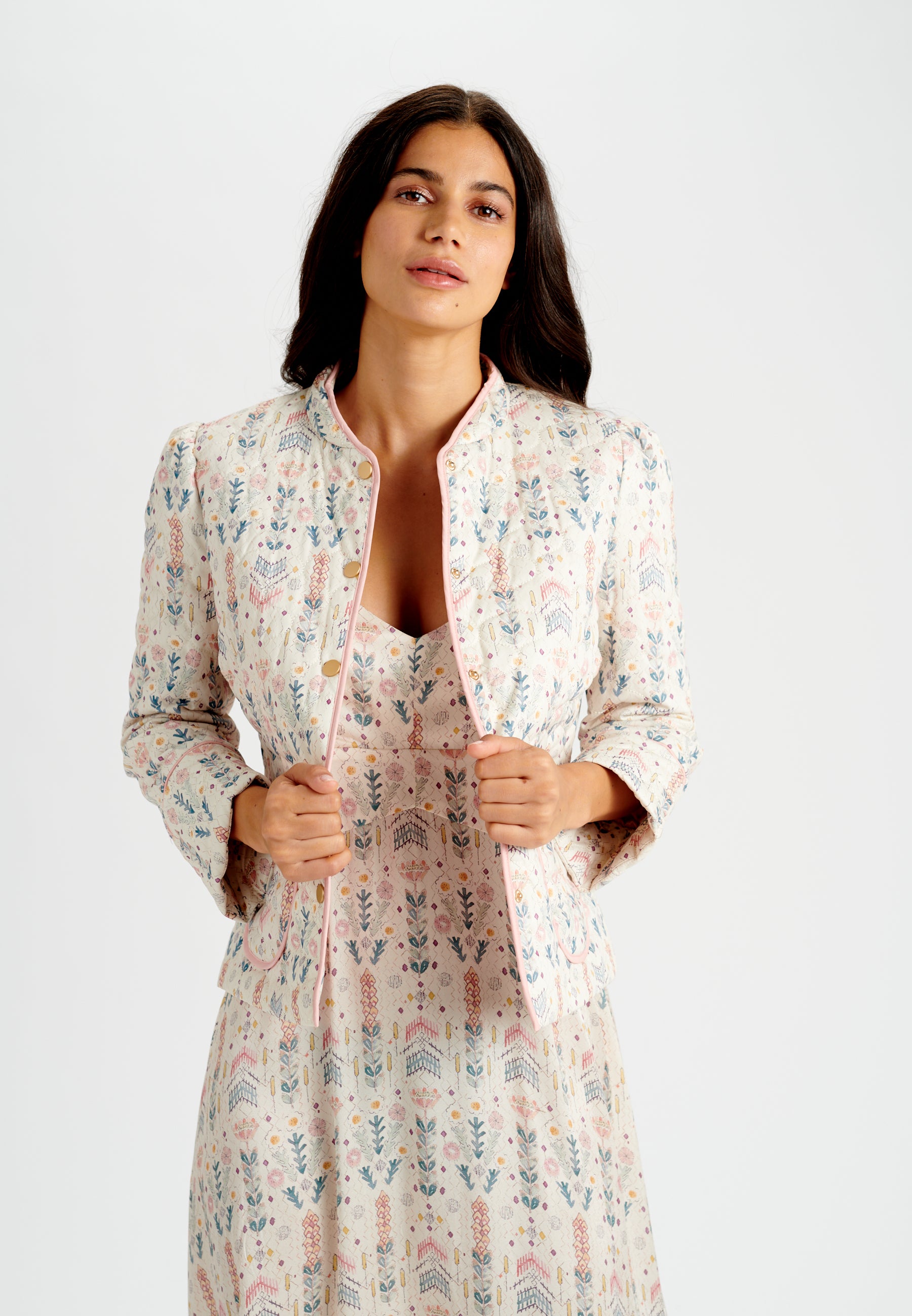 77-0422CO_5534_WOM_A