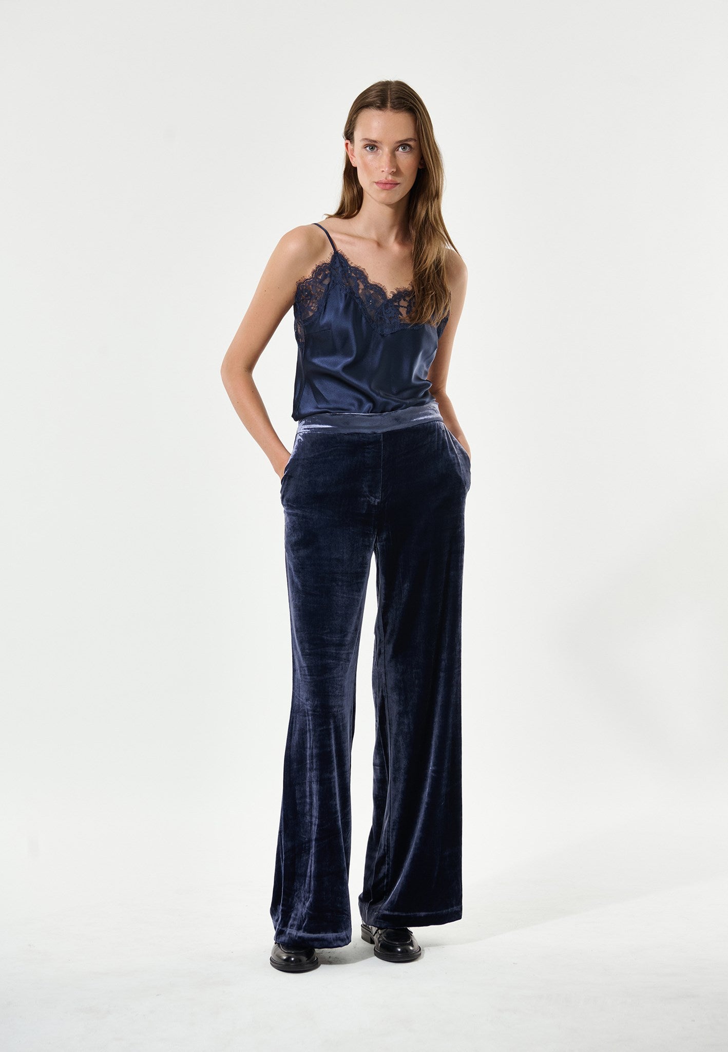 dea kudibal NonaDEA - Trousers - Imperial